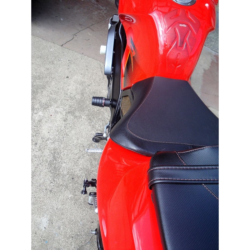 Aprilia TUONO 1000 (02-05) Pil udsalg
