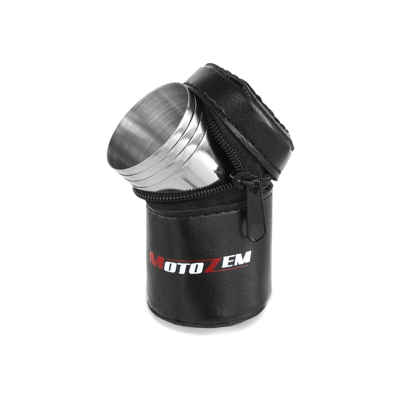 En række billeder med MotoZem-etui