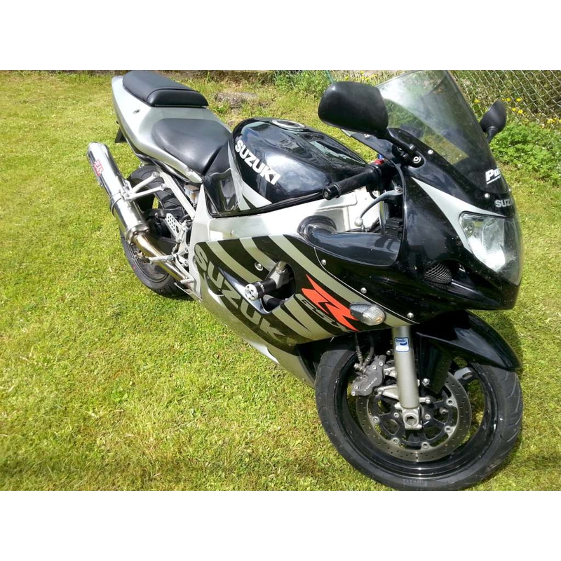 Suzuki GSX-R 750 (00-03) med ændring af Arrow-kaleche