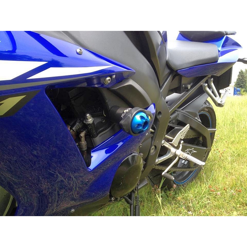 Yamaha YZF-R1 (02-03) Conus výprodej