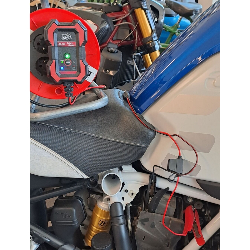 Smart oplader SHARK CB-750