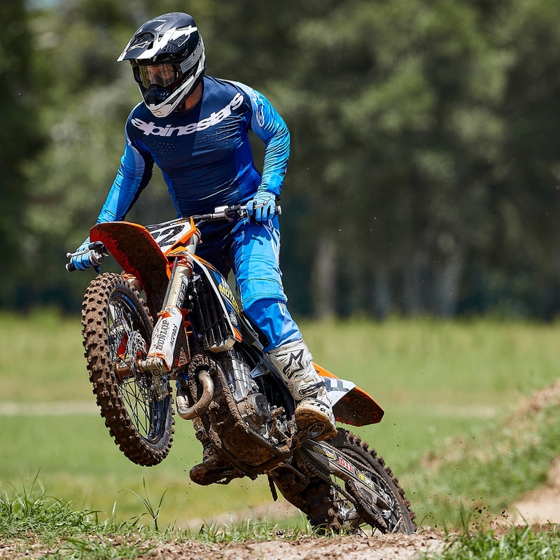 Alpinestars Supertech S-M10 Ampress motocrosshjelm i mat sort og hvid