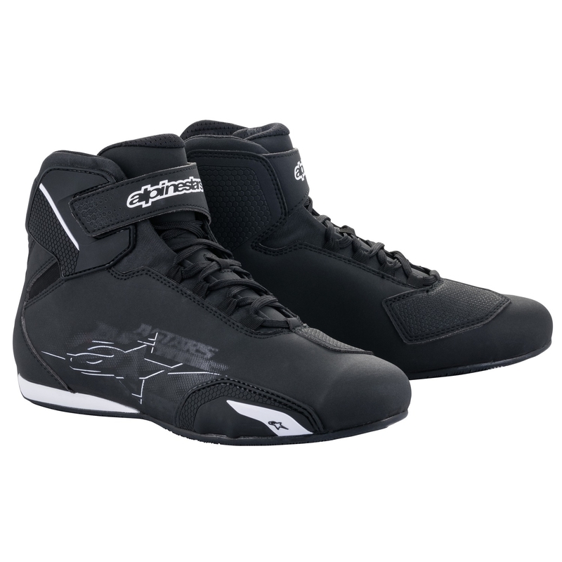 Alpinestars Sector motorcykelstøvler i sort og hvid