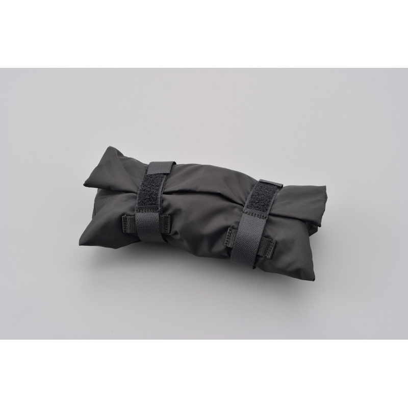 Fleksibelt bagagenet til motorcykel med plastkroge Daytona 30 x 30 cm sort