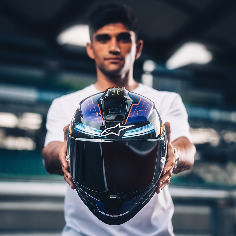 Alpinestars Supertech R-10 limited edition Martinator Jorge Martin blå-lilla-rød-gul integreret motorcykelhjelm
