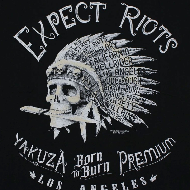 Yakuza Premium Expect Riots T-shirt - Los Angeles sort