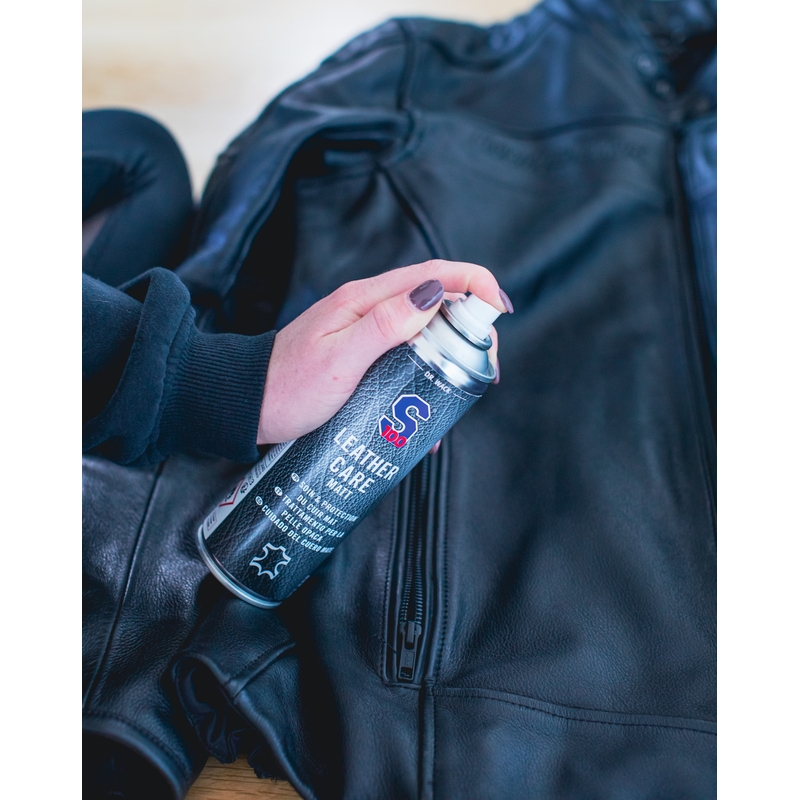 Beskyttelse og pleje af læder, ruskind og naturlige, matte overflader S100 300 ml