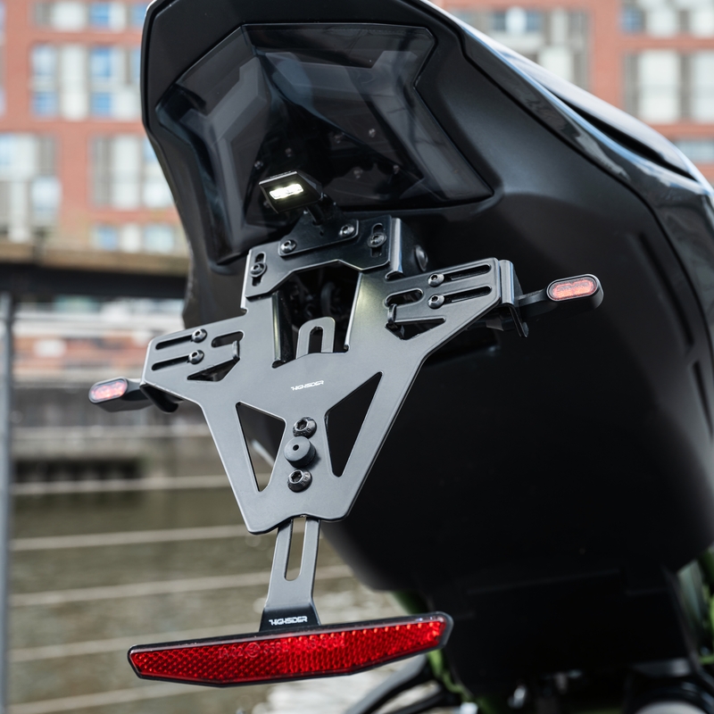 Nummerpladeholder med belysning Highsider Akron RS PRO Kawasaki Ninja 125, Z 125 sort