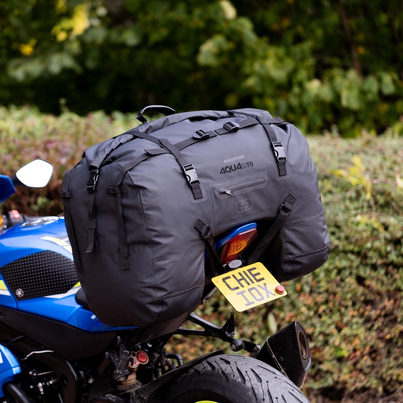 Oxford Aqua D-70 bagerste sadeltaske, sort