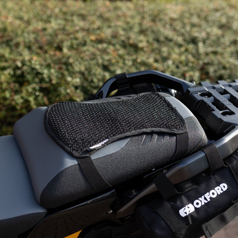 Ventilationspude over passagersædet og enduro Oxford Cool Seat Pillion And Enduro sort