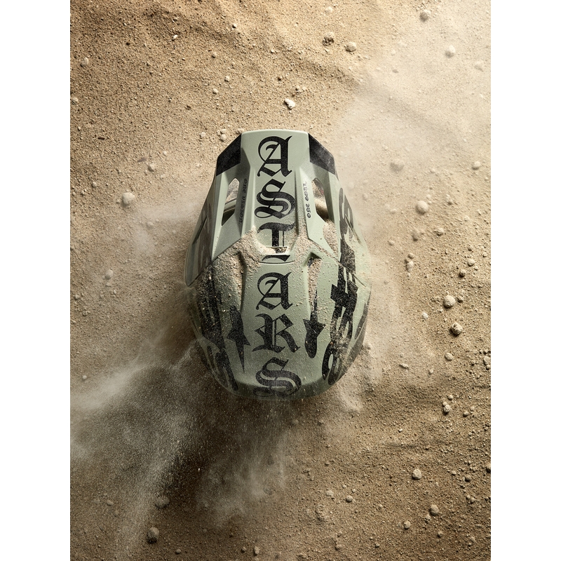 Alpinestars Supertech S-M7 limited edition motocrosshjelm Wolf Dust sandsort