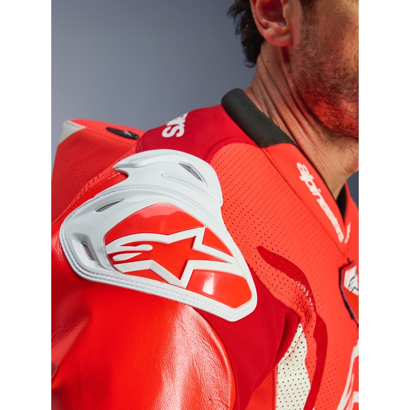 Alpinestars GP TECH V5 heldragt i læder, fluo rød-rød-hvid